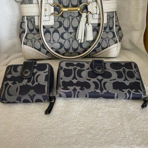 Coach Classic Handbag ensemble